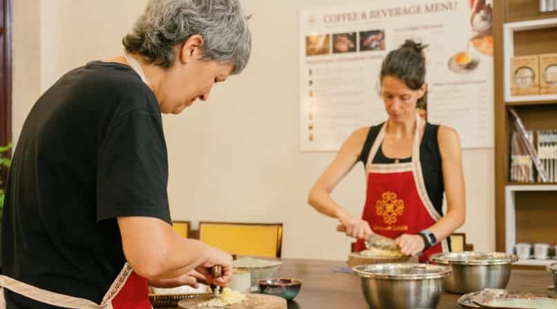 Hanoi Cooking Class: Local Market Tour & Free Local Wine Tasting - Image 7