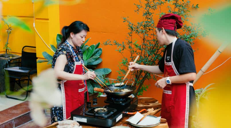 Hanoi Cooking Class: Local Market Tour & Free Local Wine Tasting - Image 18